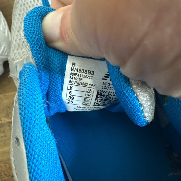 NEW BALANCE 450v3 Womans W450SB3 Training Sneakers Size 8 Blue Silver Pink - Picture 6 of 7